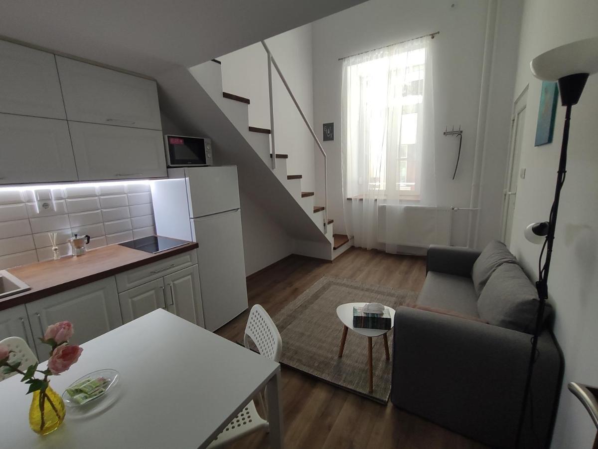 Kossuth Garden Apartment Debrecen Exterior photo