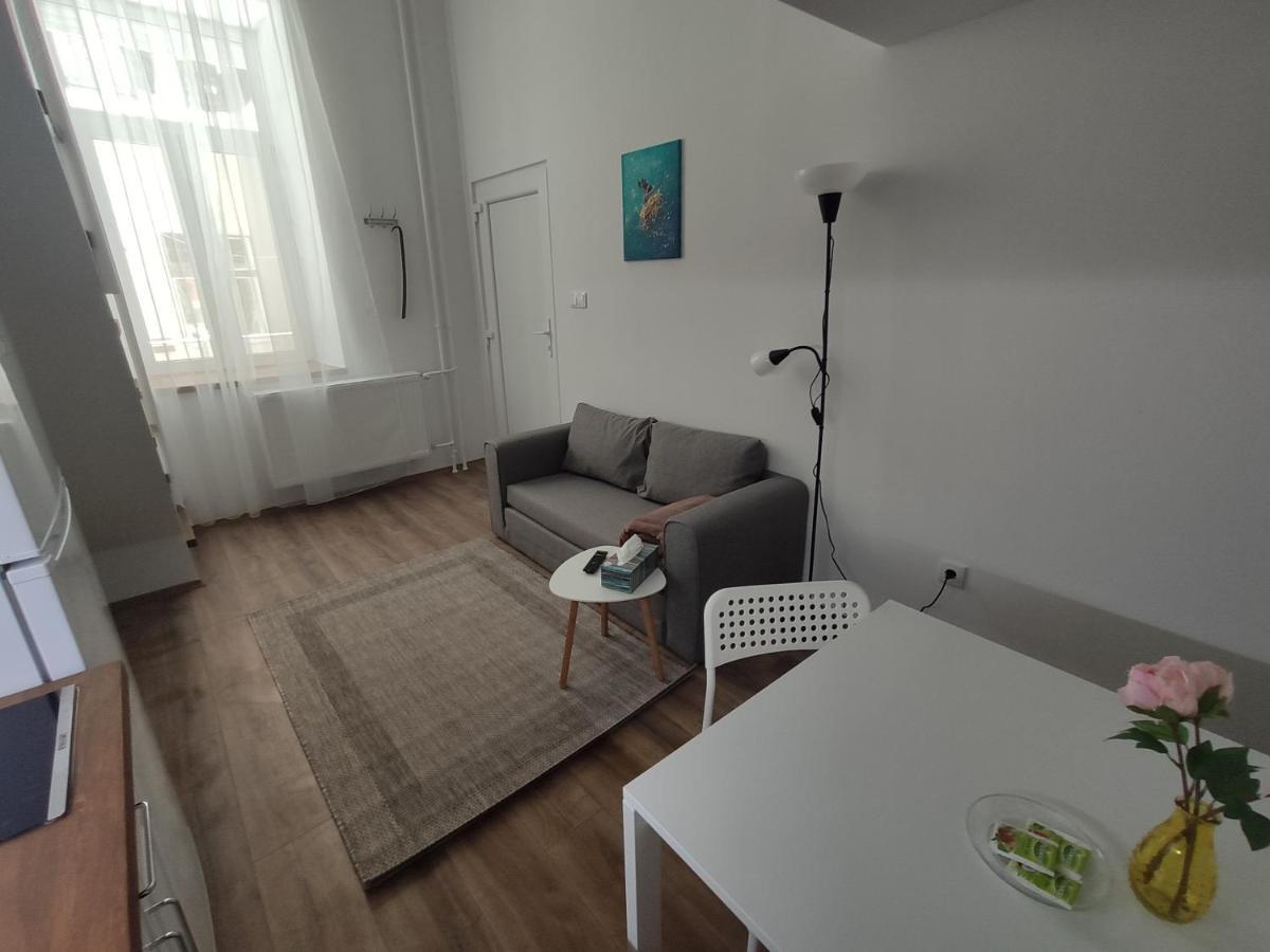 Kossuth Garden Apartment Debrecen Exterior photo